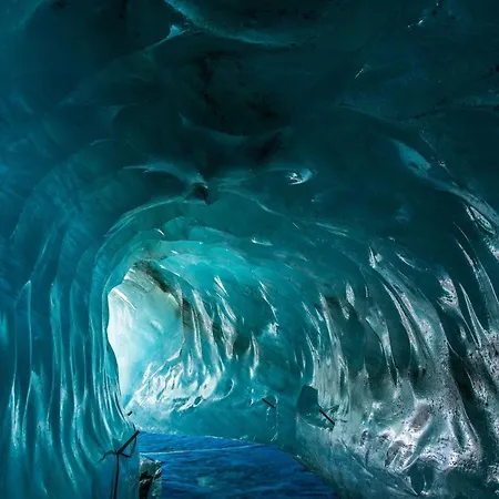 Igloo 3 - Happy Chamonix