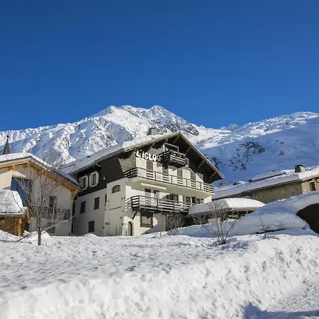 Igloo 3 - Happy Chamonix